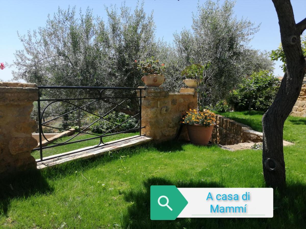 אגריג'נטו A Casa Di Mammi Nella Valle Dei Templi מראה חיצוני תמונה